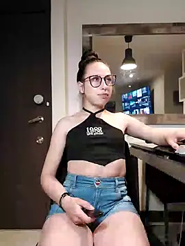 Snapshot of milena_23x chatting on 21, 3, 2025 milena 23x online show from 21, 3, 2025