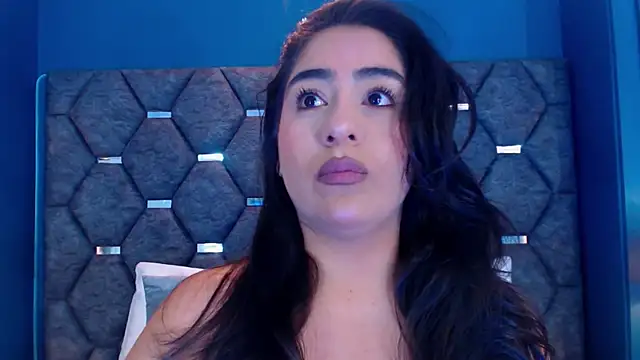 Snapshot of DevonPiers chatting on 12, 9, 2025 DevonPiers online show from 12, 9, 2025