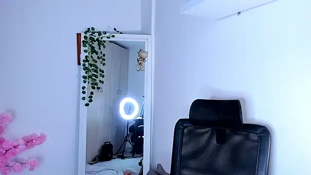 AnnieSofiia online show from 15, 4, 2026