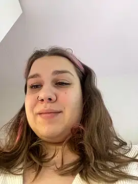 Snapshot of SuzieMurray chatting on 2, 10, 2025 SuzieMurray online show from 2, 10, 2025