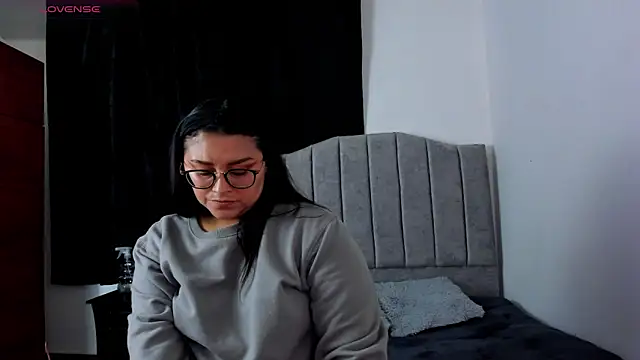 Snapshot of lorymoon chatting on 19, 12, 2024 lorymoon online show from 19, 12, 2024