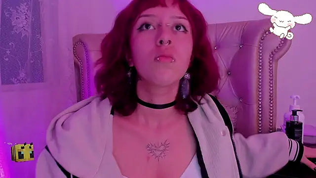 AlexaFoxy18 online show from 21, 3, 2025