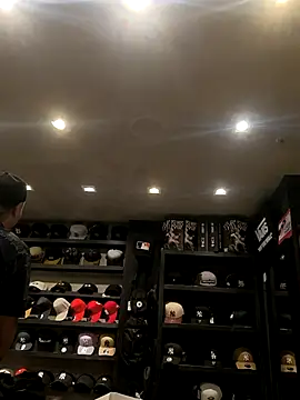 Snapshot of FABINHOSEOAU chatting on 25, 11, 2025 FABINHOSEOAU online show from 25, 11, 2025