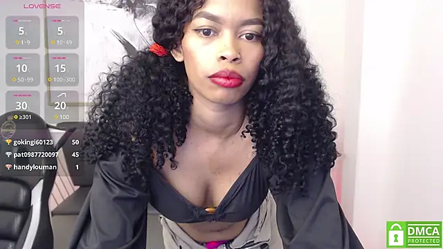 Snapshot of Shenna_brunette_ chatting on 16, 2, 2025 Shenna brunette online show from 16, 2, 2025