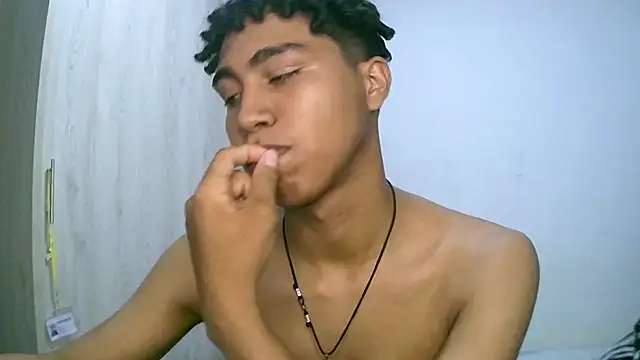 sexy diamante  online show from 5, 11, 2025