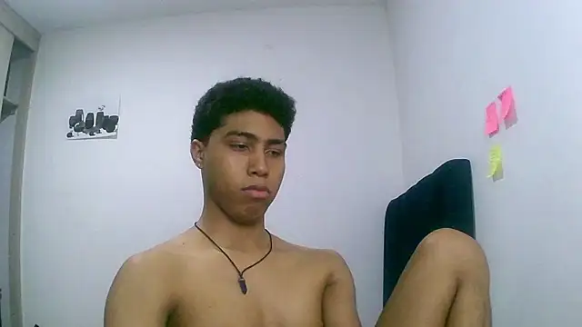 Snapshot of sexy_diamante_ chatting on 3, 3, 2026 sexy diamante online show from 3, 3, 2026