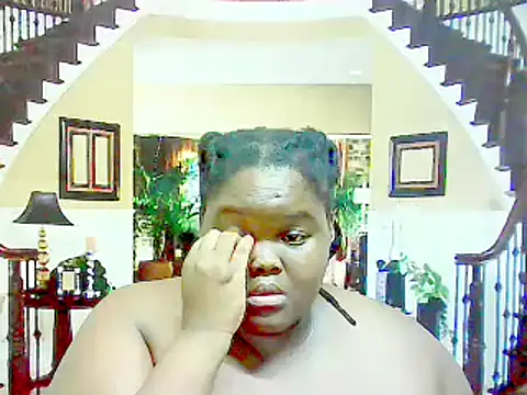 Snapshot of EbonyHotBuns chatting on 21, 2, 2025 EbonyHotBuns online show from 21, 2, 2025