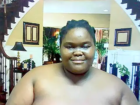 Snapshot of EbonyHotBuns chatting on 3, 3, 2025 EbonyHotBuns online show from 3, 3, 2025