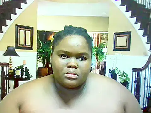Snapshot of EbonyHotBuns chatting on 5, 3, 2025 EbonyHotBuns online show from 5, 3, 2025