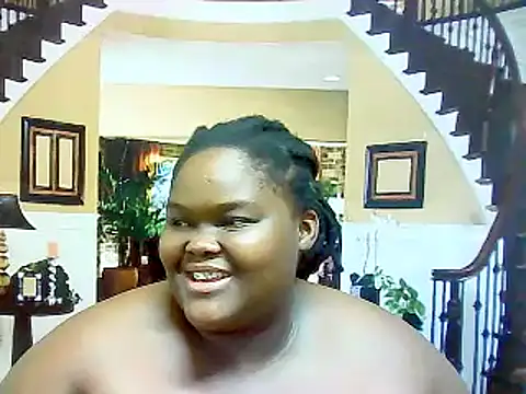 Snapshot of EbonyHotBuns chatting on 8, 3, 2025 EbonyHotBuns online show from 8, 3, 2025