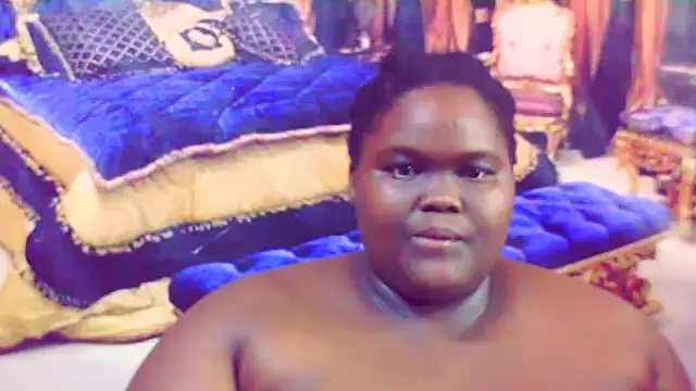 Snapshot of EbonyHotBuns chatting on 12, 3, 2025 EbonyHotBuns online show from 12, 3, 2025