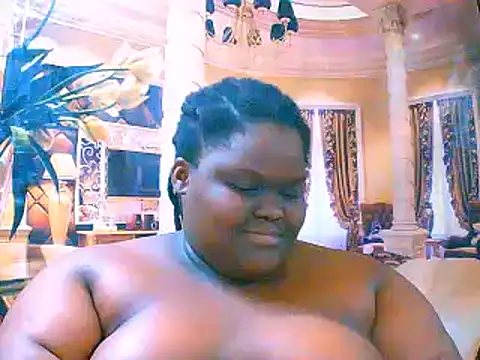 Snapshot of EbonyHotBuns chatting on 17, 9, 2025 EbonyHotBuns online show from 17, 9, 2025