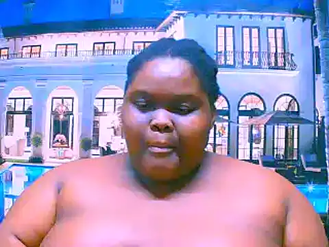 Snapshot of EbonyHotBuns chatting on 2, 10, 2025 EbonyHotBuns online show from 2, 10, 2025