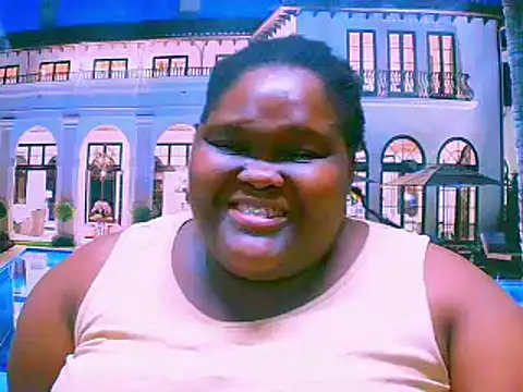 Snapshot of EbonyHotBuns chatting on 13, 10, 2025 EbonyHotBuns online show from 13, 10, 2025
