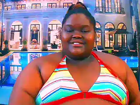 Snapshot of EbonyHotBuns chatting on 21, 4, 2026 EbonyHotBuns online show from 21, 4, 2026
