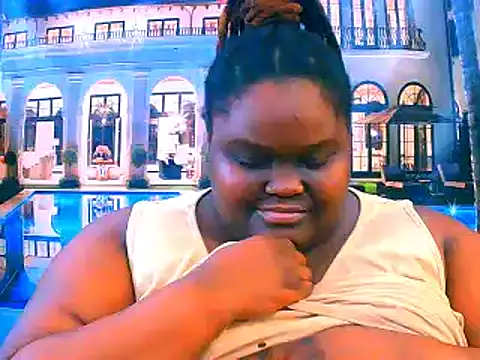 Snapshot of EbonyHotBuns chatting on 24, 4, 2026 EbonyHotBuns online show from 24, 4, 2026