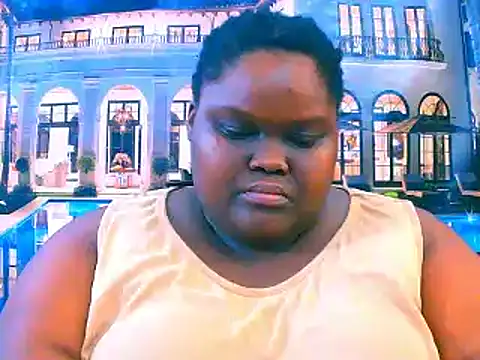 Snapshot of EbonyHotBuns chatting on 9, 5, 2026 EbonyHotBuns online show from 9, 5, 2026