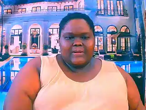 Snapshot of EbonyHotBuns chatting on 1, 6, 2026 EbonyHotBuns online show from 1, 6, 2026