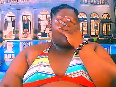 Snapshot of EbonyHotBuns chatting on 26, 6, 2026 EbonyHotBuns online show from 26, 6, 2026
