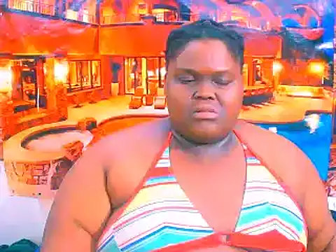 Snapshot of EbonyHotBuns chatting on 9, 7, 2026 EbonyHotBuns online show from 9, 7, 2026