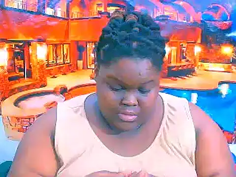 Snapshot of EbonyHotBuns chatting on 11, 7, 2026 EbonyHotBuns online show from 11, 7, 2026