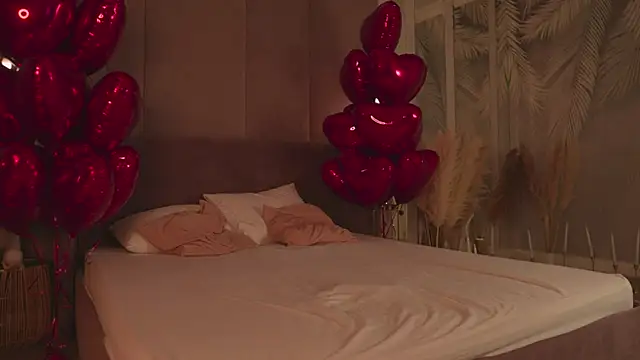 Smiley Mia online show from 13, 2, 2026