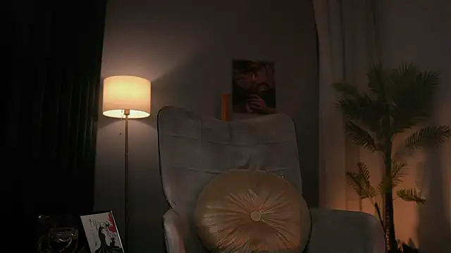 Snapshot of SerenaGrantt chatting on 31, 7, 2026 SerenaGrantt online show from 31, 7, 2026