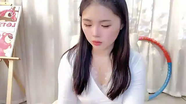Snapshot of SU__SU chatting on 5, 2, 2025 SU SU online show from 5, 2, 2025