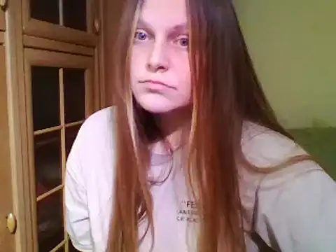 Evasapples online show from 25, 1, 2025