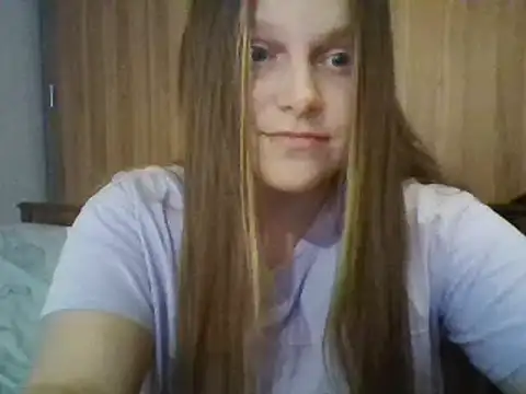 Evasapples online show from 15, 3, 2025