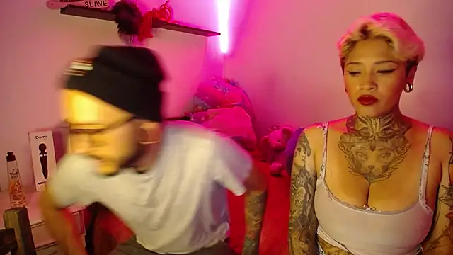 Snapshot of tatouagendecouple chatting on 28, 2, 2025 tatouagendecouple online show from 28, 2, 2025