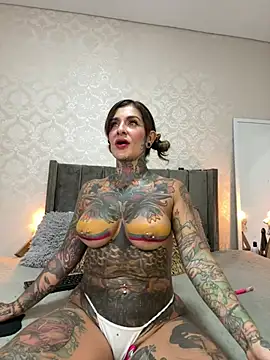 Snapshot of remyflux666 chatting on 23, 6, 2026 remyflux666 online show from 23, 6, 2026