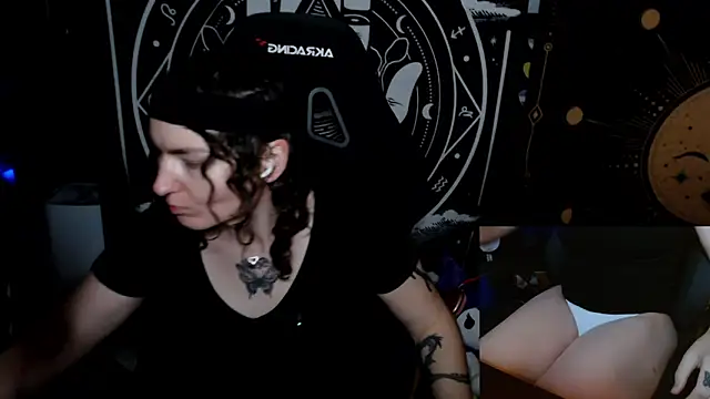 BrandiWRLD 999 online show from 30, 9, 2025