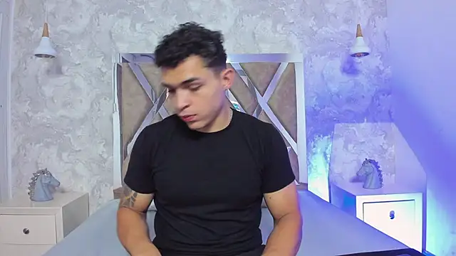 Snapshot of gerson_zt chatting on 2, 10, 2025 gerson zt online show from 2, 10, 2025