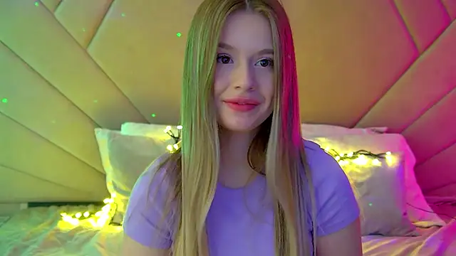 MilanaBalmain online show from 8, 3, 2025