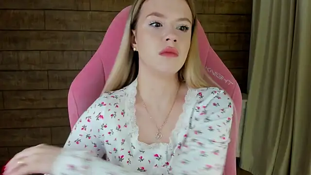 MilanaBalmain online show from 8, 4, 2026