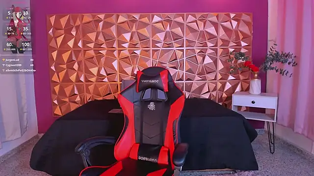 keendaall online show from 11, 1, 2025