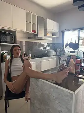 dreamgirls100 online show from 31, 12, 2024