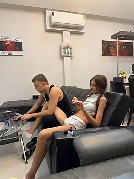 dreamgirls100 online show from 31, 12, 2024