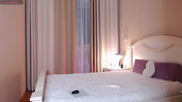 Snapshot of Avylew chatting on 20, 9, 2025 Avylew online show from 20, 9, 2025