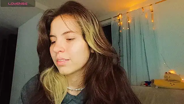 cherrybom969 online show from 2, 3, 2025