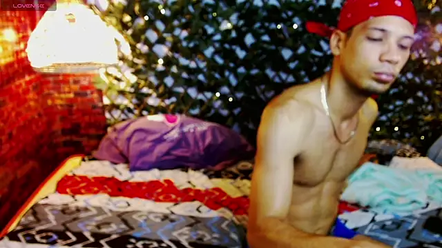 Snapshot of SonicJ25 chatting on 15, 1, 2025 SonicJ25 online show from 15, 1, 2025