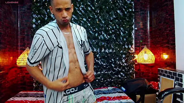 Snapshot of SonicJ25 chatting on 20, 1, 2025 SonicJ25 online show from 20, 1, 2025