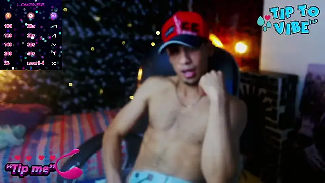 Snapshot of SonicJ25 chatting on 12, 2, 2025 SonicJ25 online show from 12, 2, 2025