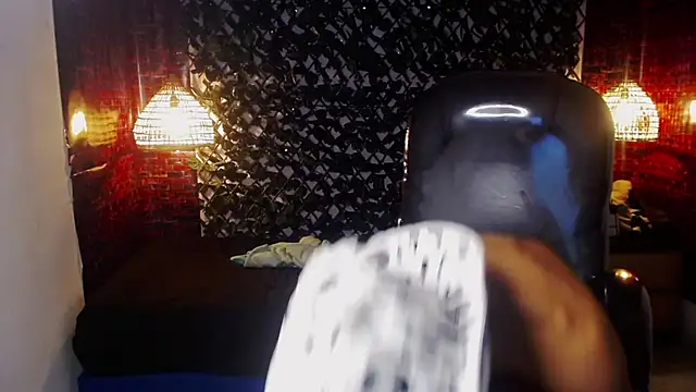 Snapshot of SonicJ25 chatting on 24, 2, 2025 SonicJ25 online show from 24, 2, 2025