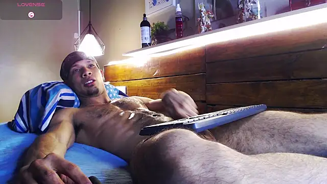 Snapshot of SonicJ25 chatting on 15, 10, 2025 SonicJ25 online show from 15, 10, 2025