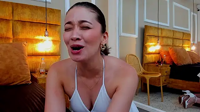 Snapshot of adarussell chatting on 24, 1, 2025 adarussell online show from 24, 1, 2025