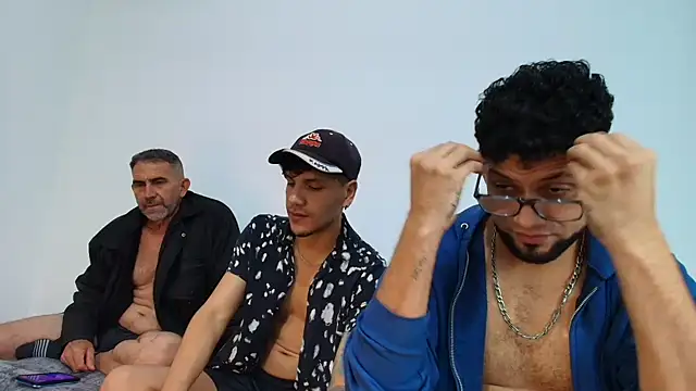 Snapshot of Benjamin_show chatting on 30, 10, 2025 Benjamin show online show from 30, 10, 2025