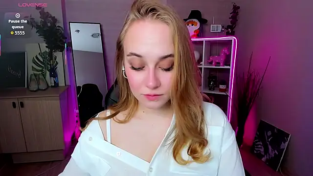 LianaBright online show from 19, 3, 2026