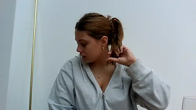 Snapshot of Krystal_Tx chatting on 12, 10, 2025 Krystal Tx online show from 12, 10, 2025